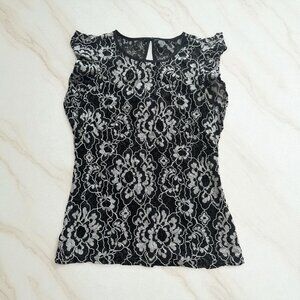 WHITE H0USE BLACK MARKET Lace Floral Ruffle Cap Sleeve Top Size 0